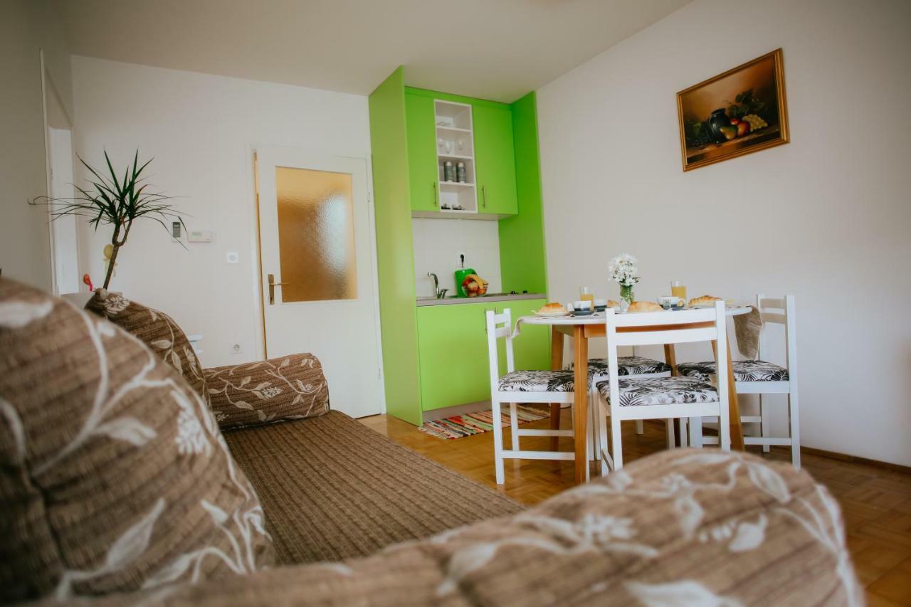 Petros Apartmani Vukovar Exterior foto